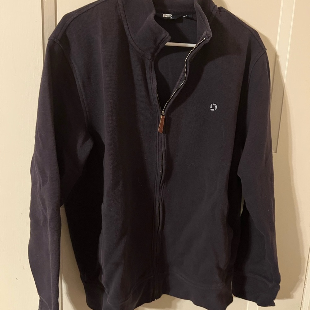 Dark navy. Mens chase bank apparel. Size large